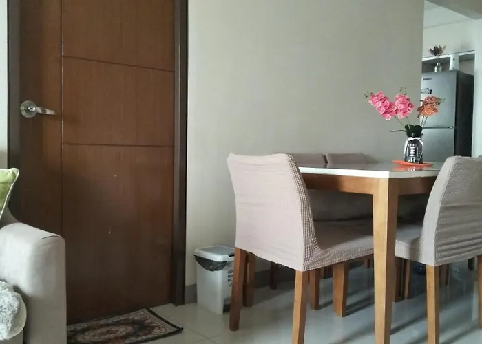 3 Brooms 3 Baths Cozy Condo, One Manchester Place