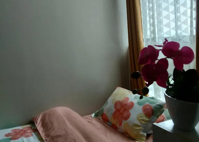 3 Brooms 3 Baths Cozy Condo, One Manchester Place Apartment Punta Engano (Mactan)