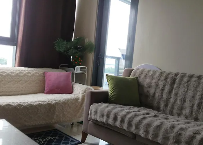 3 Brooms 3 Baths Cozy Condo, One Manchester Place Apartment *