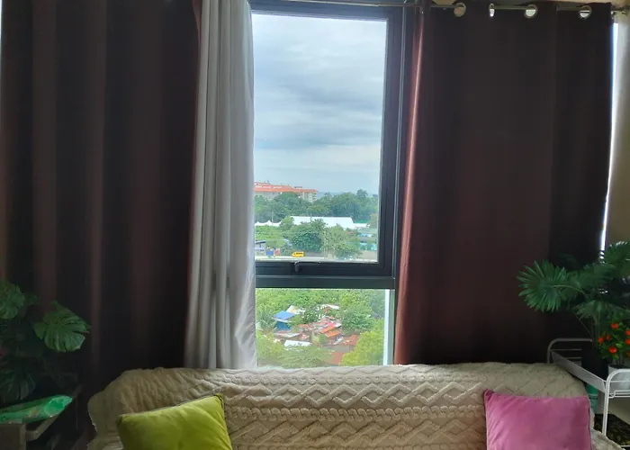 3 Brooms 3 Baths Cozy Condo, One Manchester Place